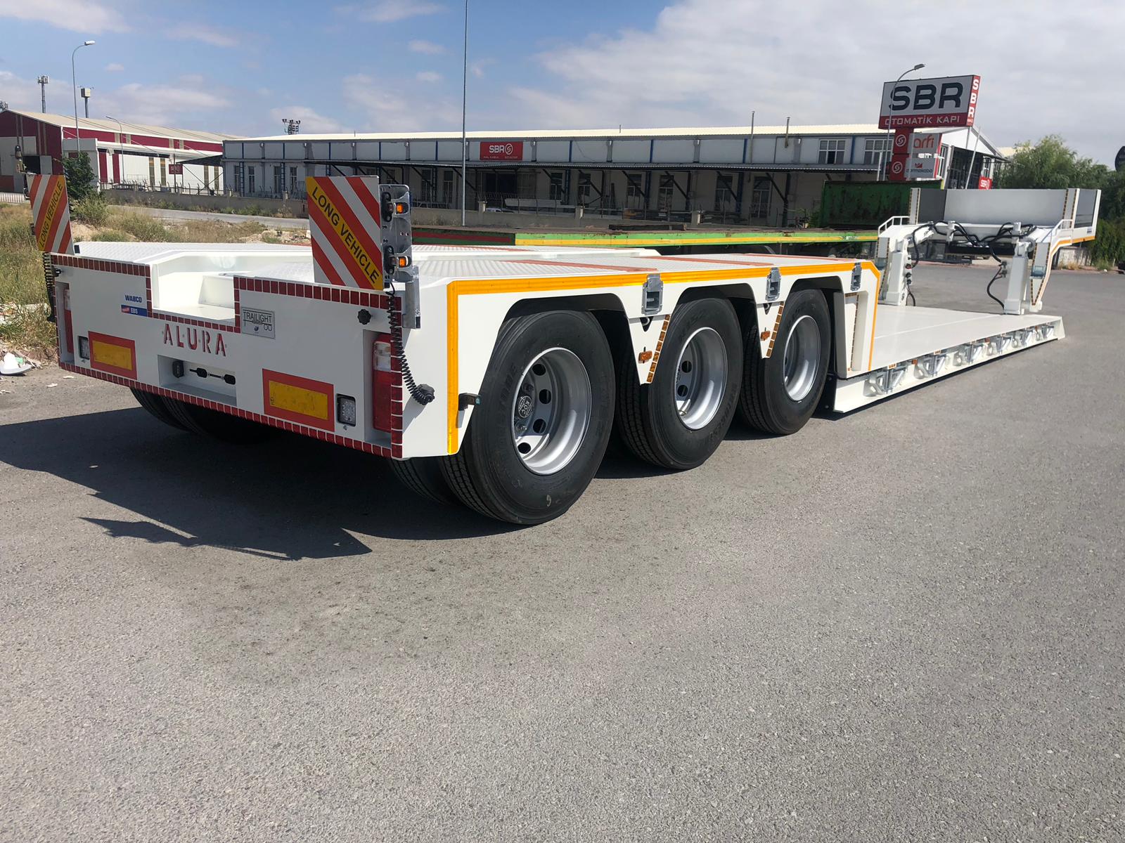 alura hydraulic trailer