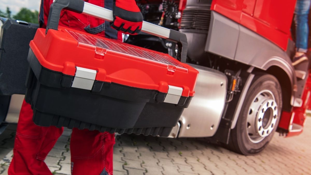 Lowbed Maintenance Tips