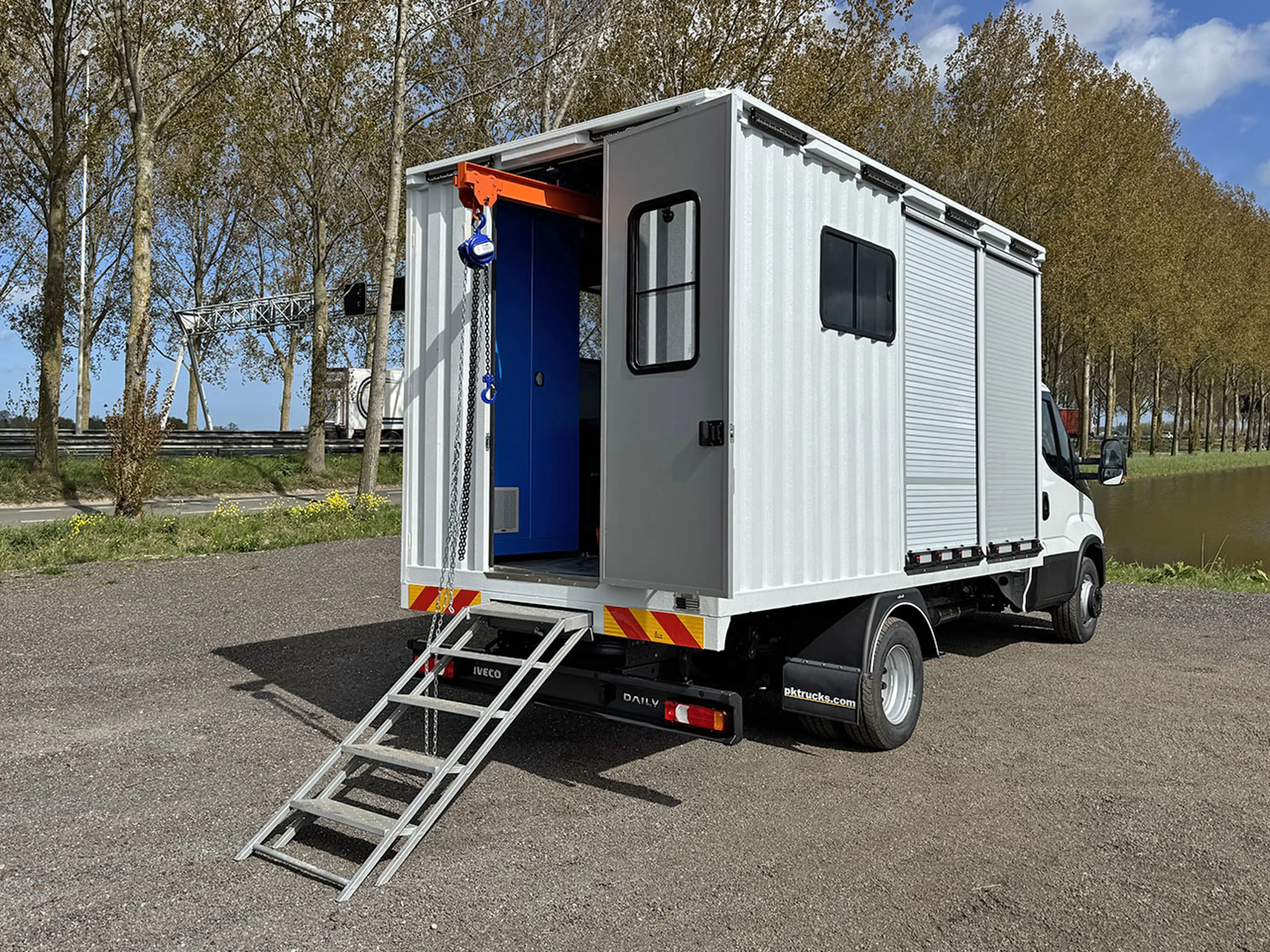Mobile Workshop Body Side Compartments